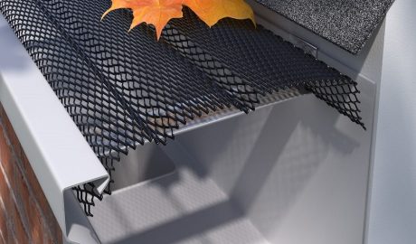 How to Install a Leaf Screen On Your Calgary Eavestroughs