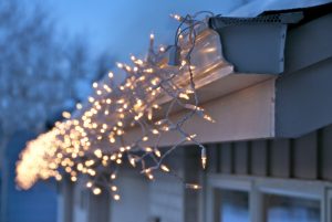 How to Hang Christmas Lights on Eavestrough