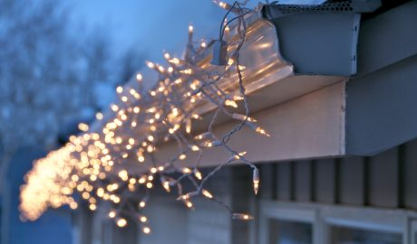 How to Hang Christmas Lights on Eavestrough